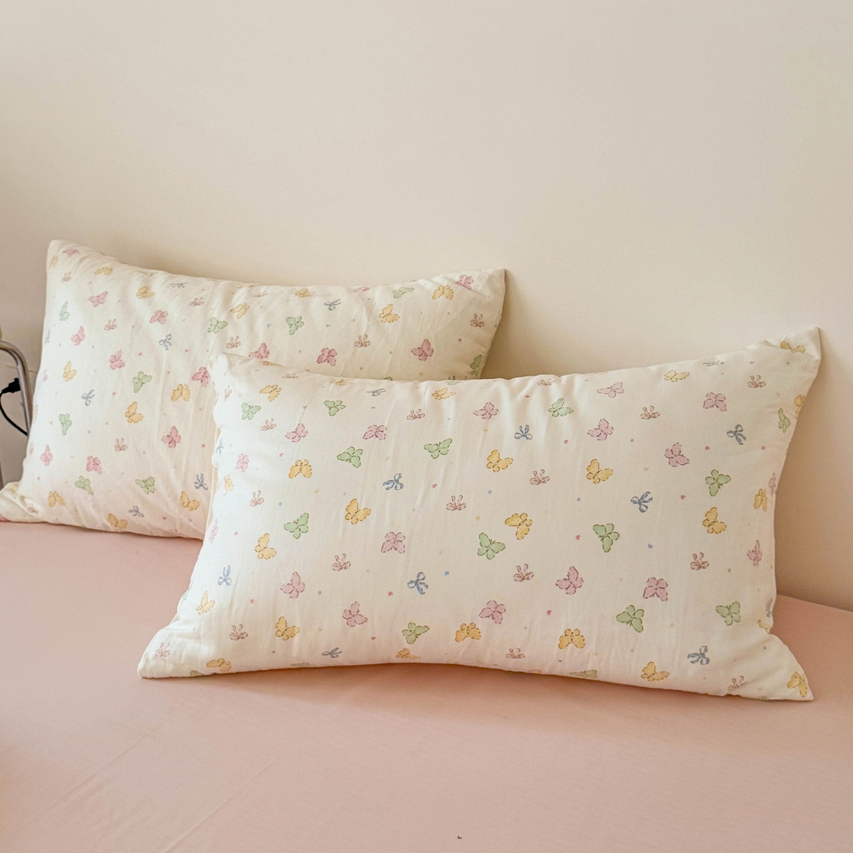 91家纺网 家纺一手货源 找家纺 麦伦家居 2025新款A类全棉纯棉有氧双层纱人字纹提花四件套 彩蝶