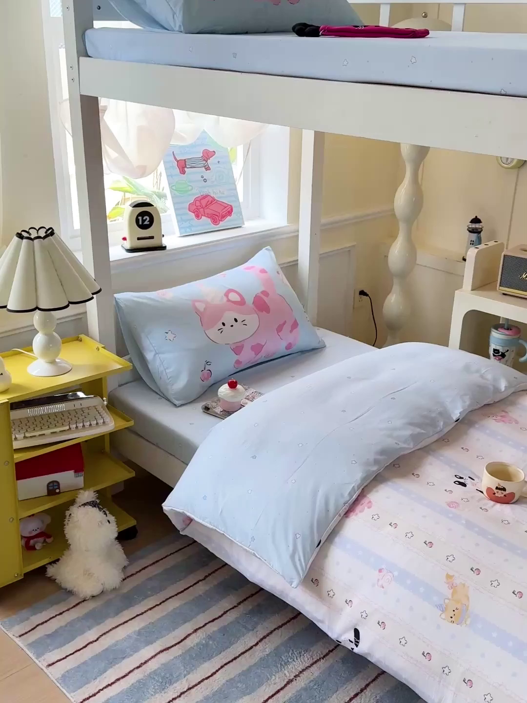 91家纺网 家纺一手货源 找家纺 港岛妹妹 2025新款软柔棉105g大版双面印花宿舍学生三件套上下铺三件套 甜心小猫
