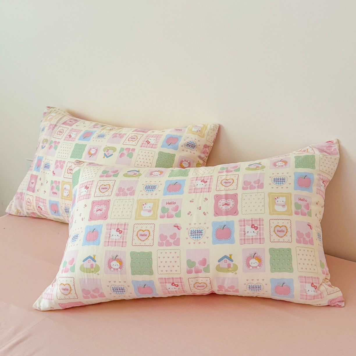 91家纺网 家纺一手货源 找家纺 麦伦家居 2025新款A类全棉纯棉有氧双层纱人字纹提花四件套 方格猫咪