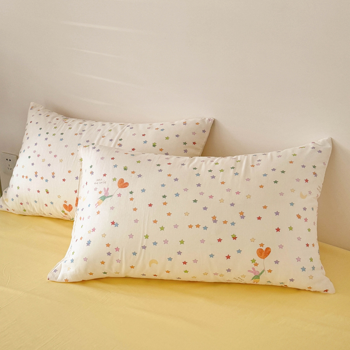 91家纺网 家纺一手货源 找家纺 麦伦家居 2025新款A类全棉纯棉有氧双层纱人字纹提花四件套 小星星