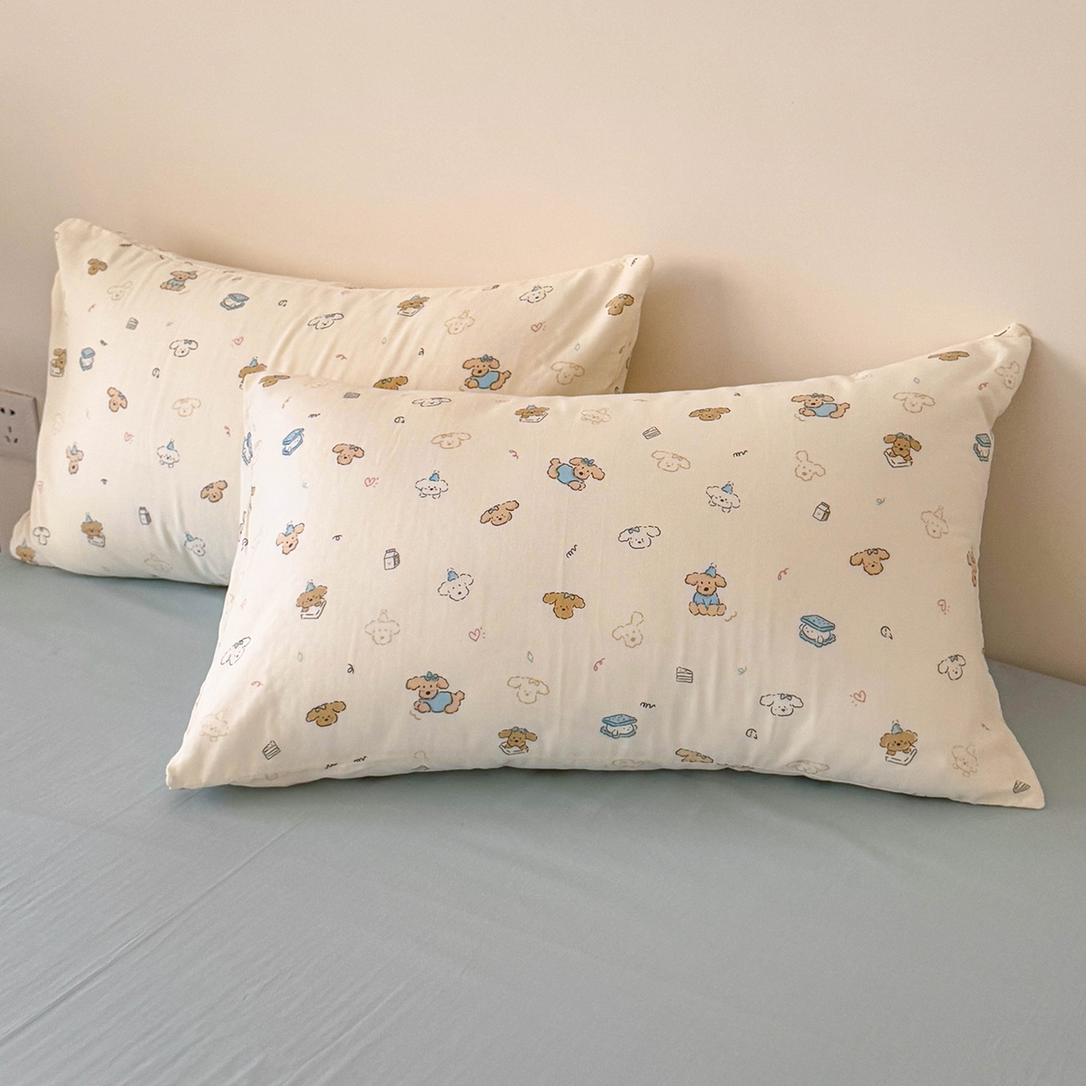 91家纺网 家纺一手货源 找家纺 麦伦家居 2025新款A类全棉纯棉有氧双层纱人字纹提花四件套 卷毛狗