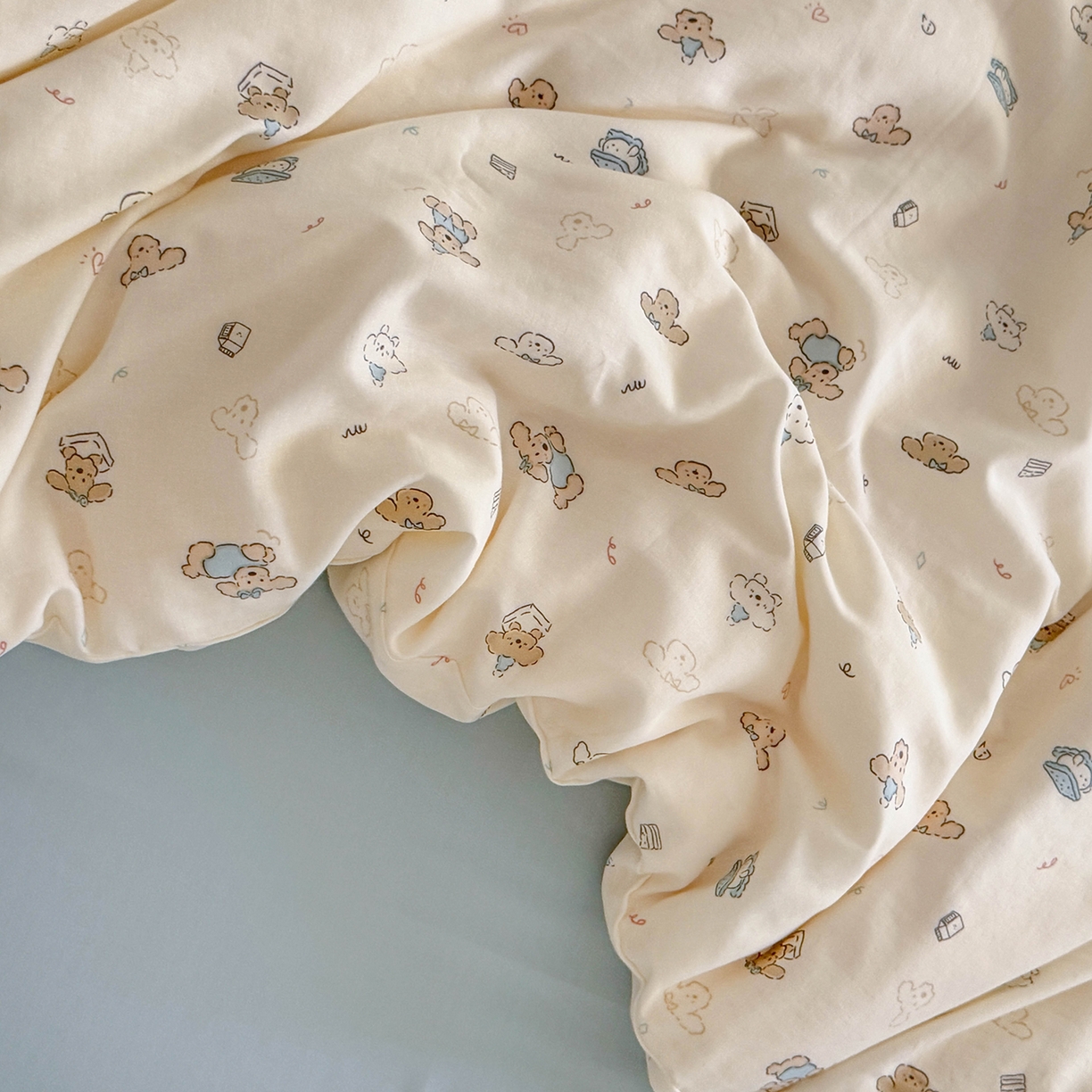 91家纺网 家纺一手货源 找家纺 麦伦家居 2025新款A类全棉纯棉有氧双层纱人字纹提花四件套 卷毛狗