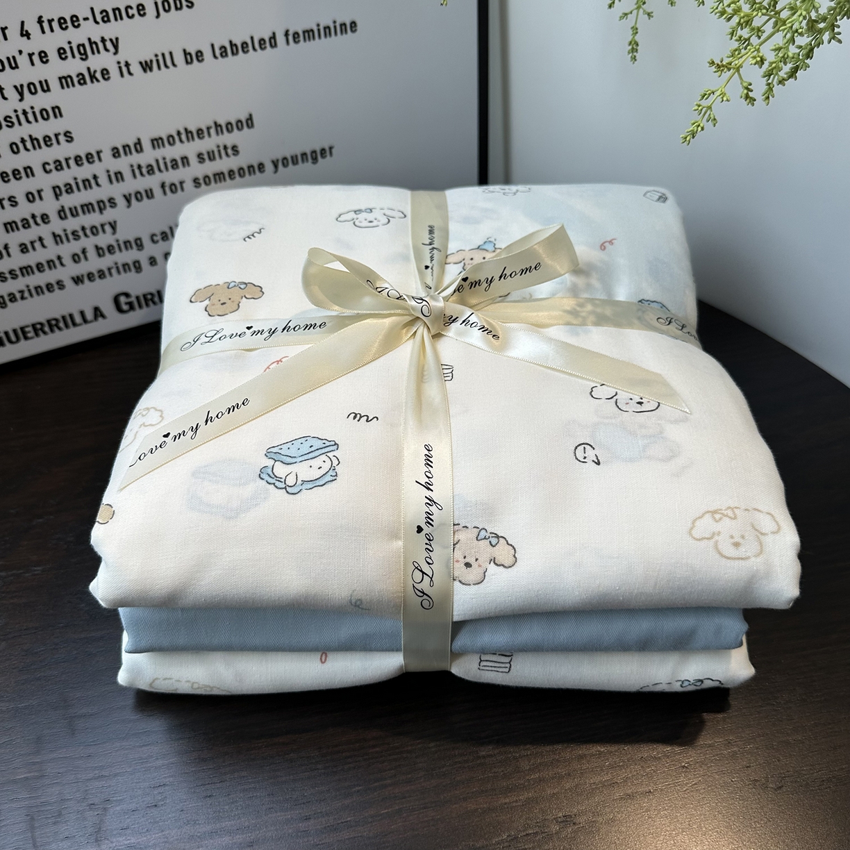 91家纺网 家纺一手货源 找家纺 麦伦家居 2025新款A类全棉纯棉有氧双层纱人字纹提花四件套 卷毛狗