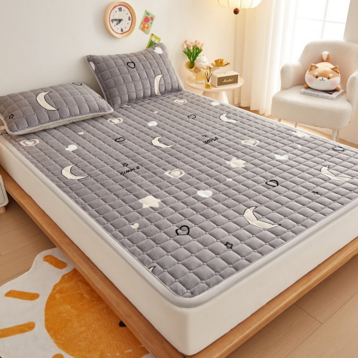 91家纺网 家纺一手货源 找家纺 奇丝雅 2025新款A类牛奶绒夹棉印花床褥床垫家用软垫床护垫-大床款 满天星