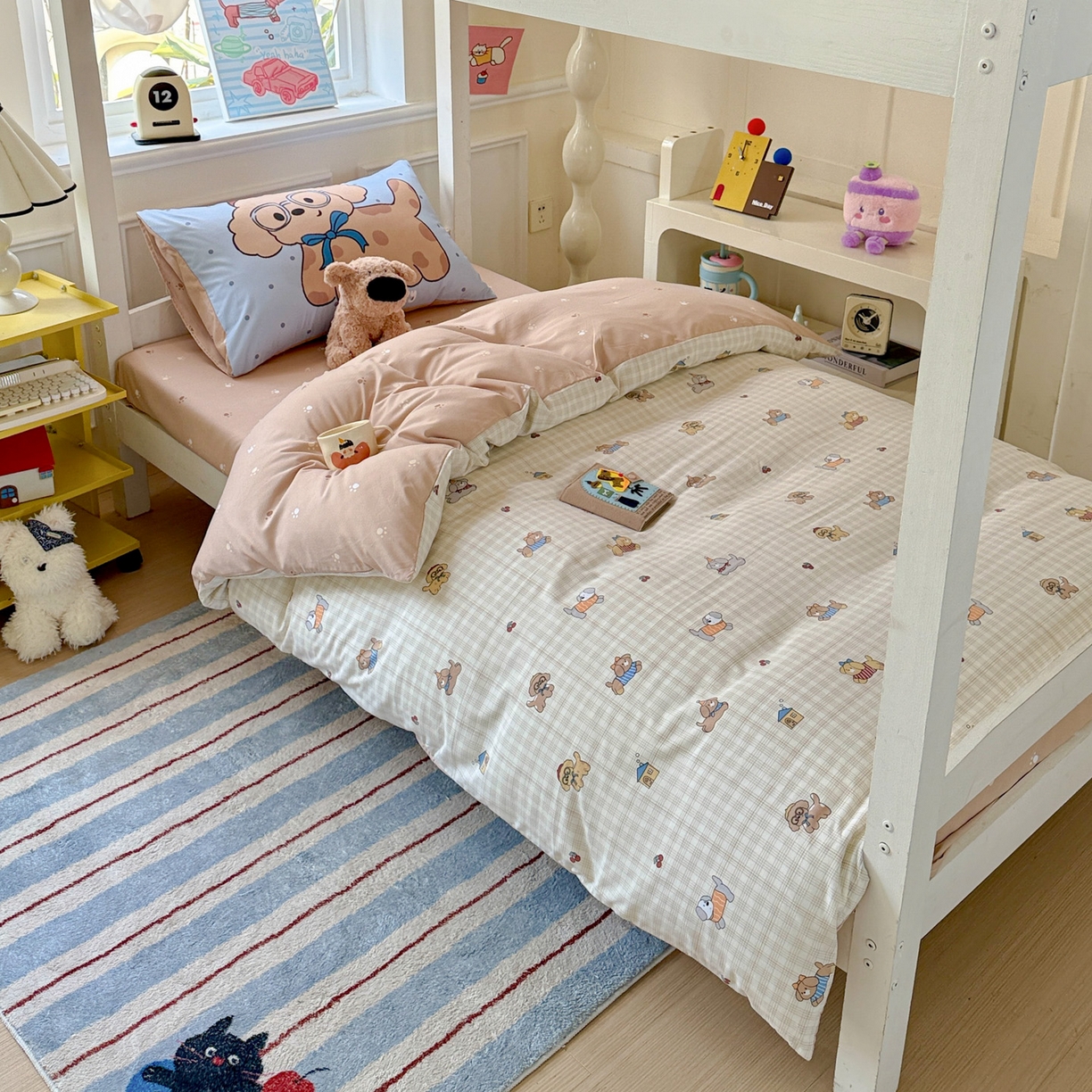 91家纺网 家纺一手货源 找家纺 海岛哥哥 2025新款软柔棉105g大版双面印花宿舍学生三件套上下铺三件套 格子萌狗