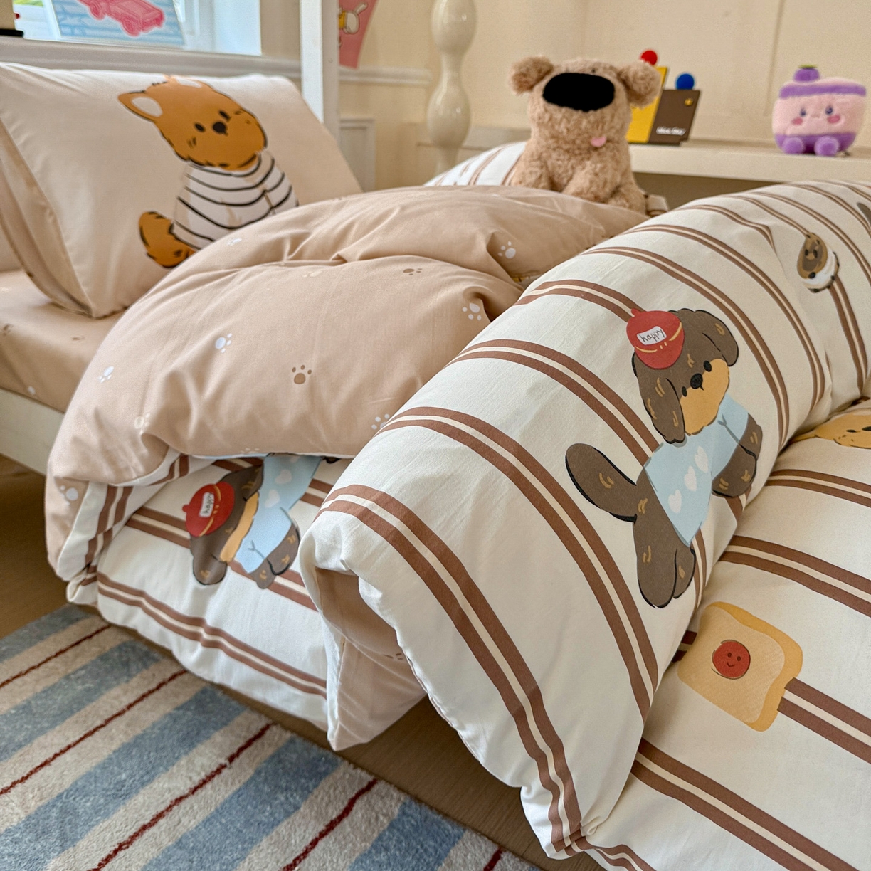 91家纺网 家纺一手货源 找家纺 海岛哥哥 2025新款软柔棉105g大版双面印花宿舍学生三件套上下铺三件套 巧克力犬米