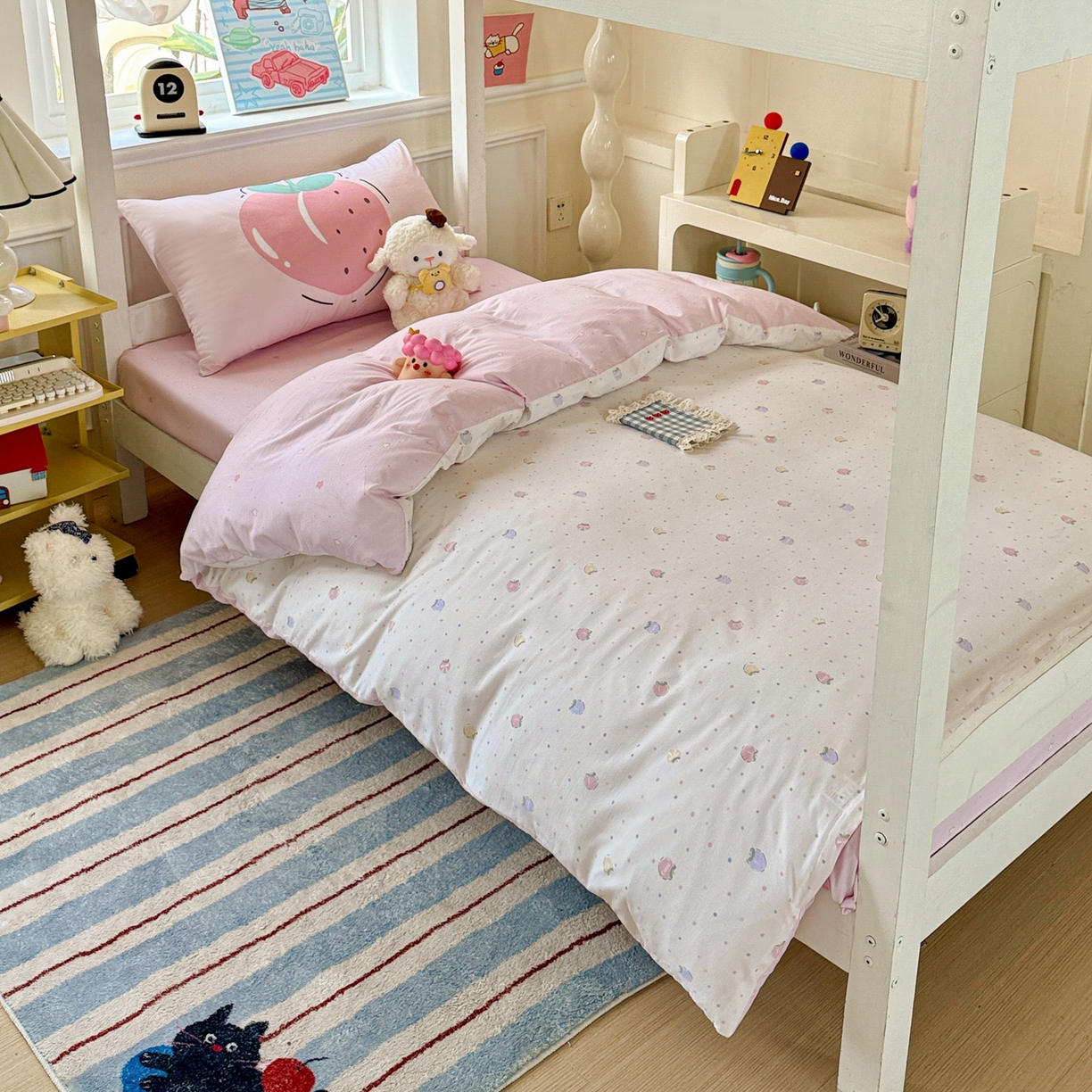 91家纺网 家纺一手货源 找家纺 海岛哥哥 2025新款软柔棉105g大版双面印花宿舍学生三件套上下铺三件套 桃子汽水