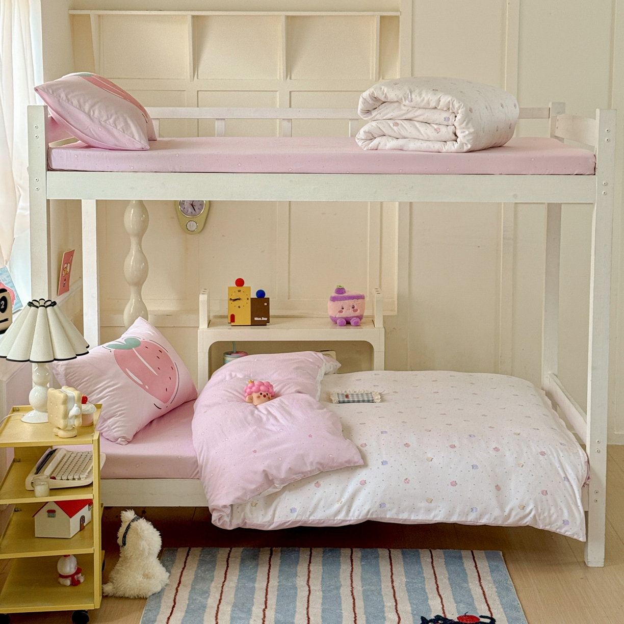 91家纺网 家纺一手货源 找家纺 海岛哥哥 2025新款软柔棉105g大版双面印花宿舍学生三件套上下铺三件套 桃子汽水