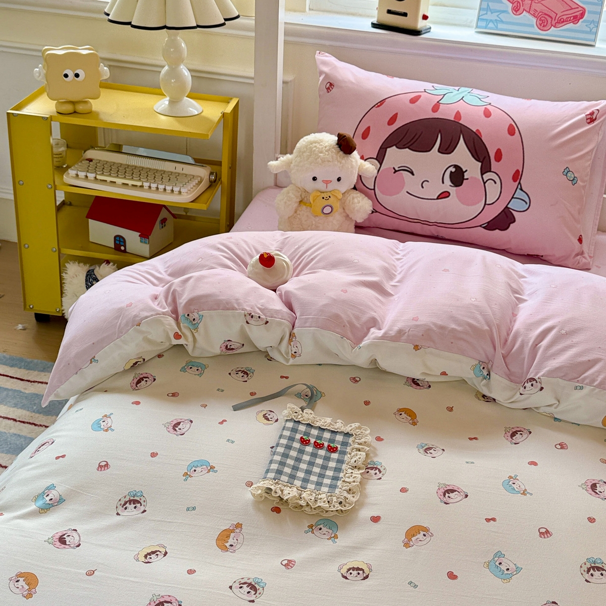 91家纺网 家纺一手货源 找家纺 海岛哥哥 2025新款软柔棉105g大版双面印花宿舍学生三件套上下铺三件套 甜心女孩