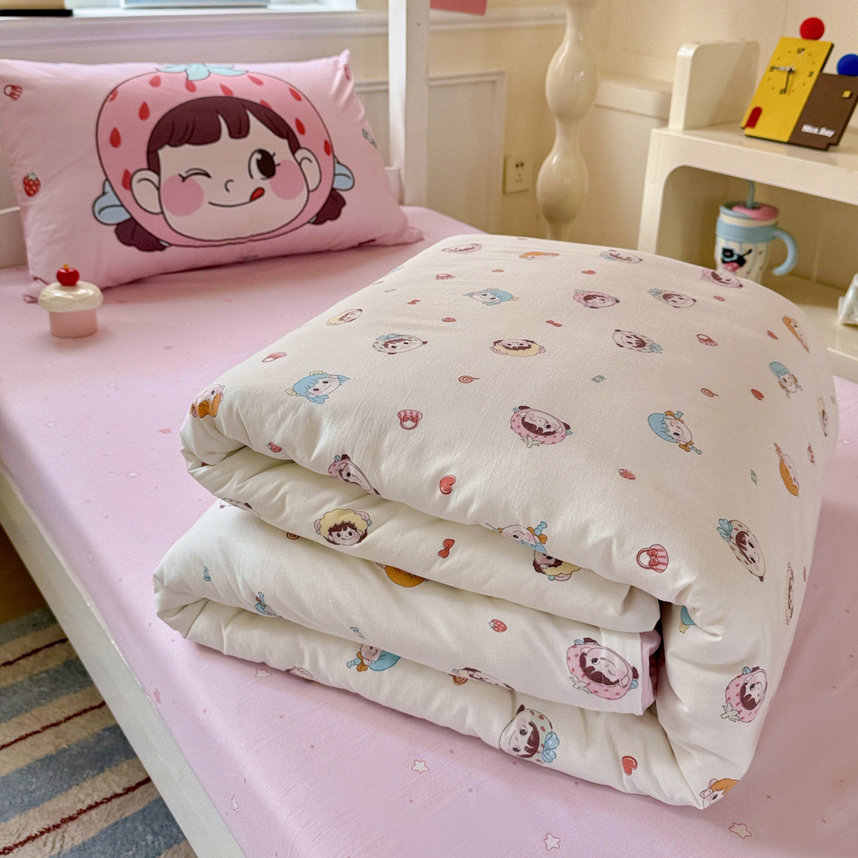 91家纺网 家纺一手货源 找家纺 海岛哥哥 2025新款软柔棉105g大版双面印花宿舍学生三件套上下铺三件套 甜心女孩