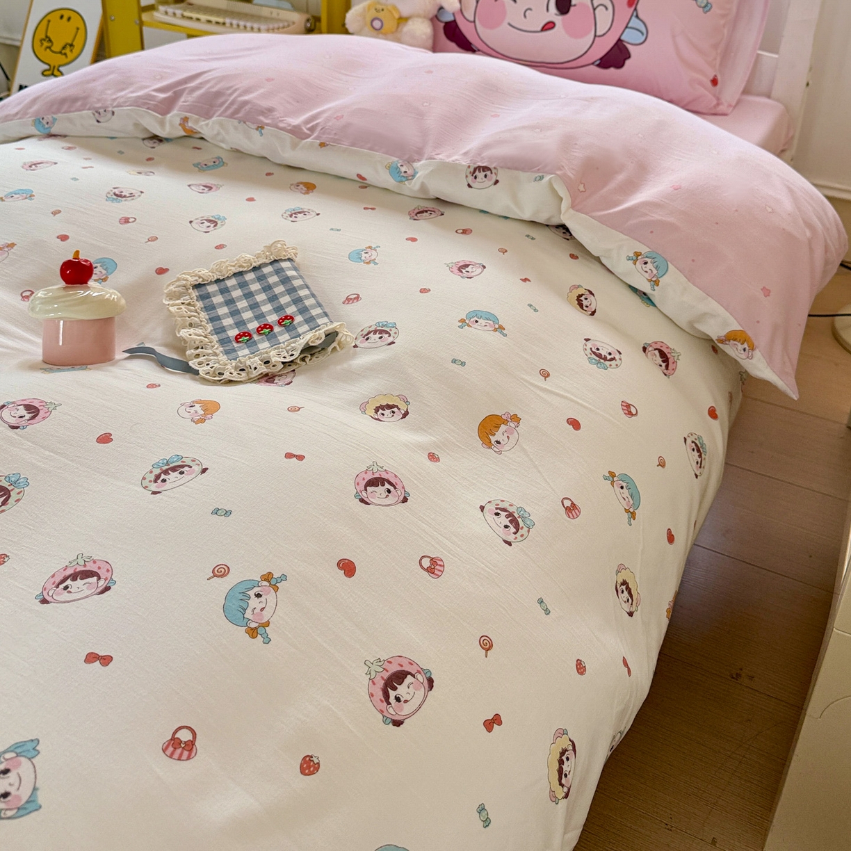 91家纺网 家纺一手货源 找家纺 海岛哥哥 2025新款软柔棉105g大版双面印花宿舍学生三件套上下铺三件套 甜心女孩