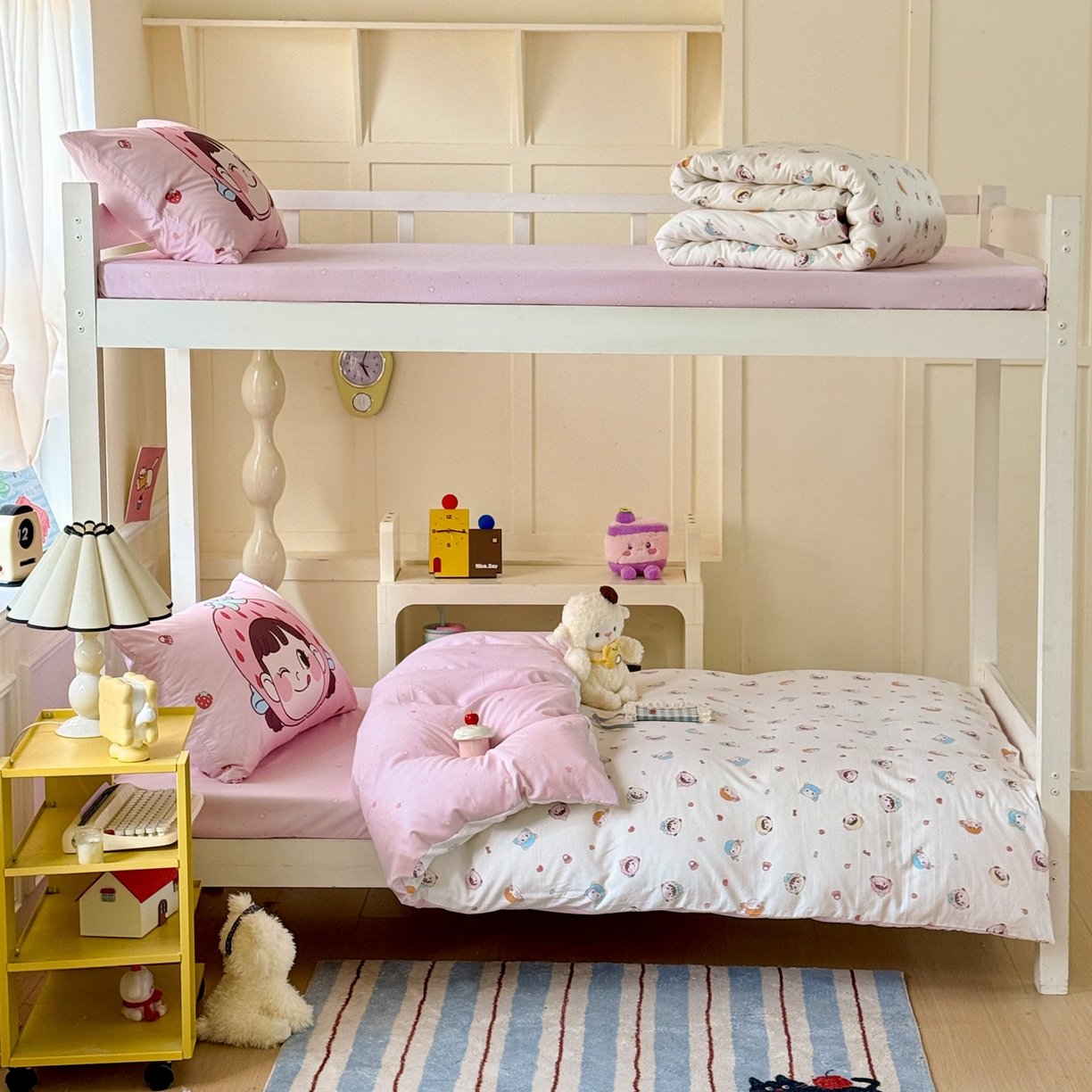 91家纺网 家纺一手货源 找家纺 海岛哥哥 2025新款软柔棉105g大版双面印花宿舍学生三件套上下铺三件套 甜心女孩