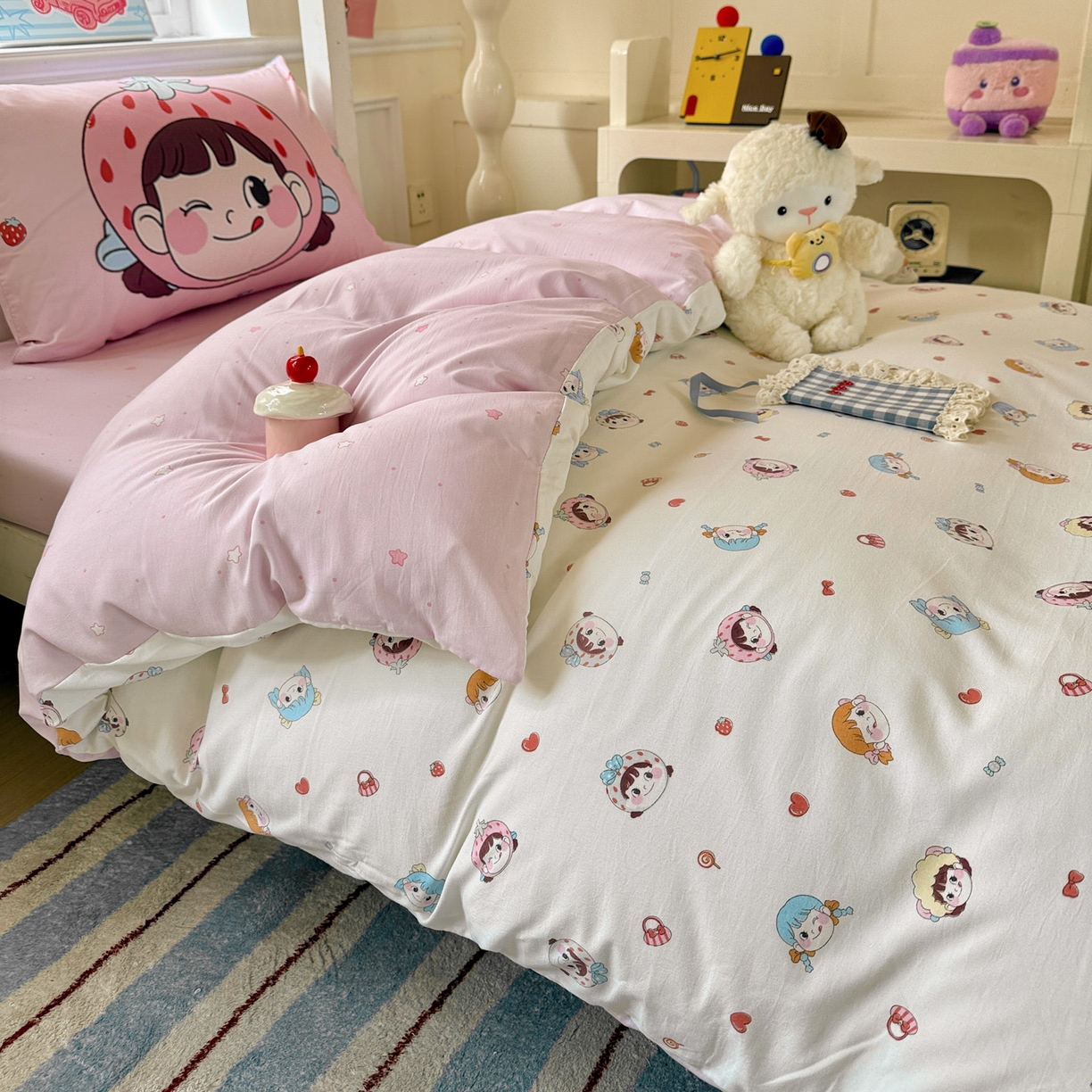 91家纺网 家纺一手货源 找家纺 海岛哥哥 2025新款软柔棉105g大版双面印花宿舍学生三件套上下铺三件套 甜心女孩