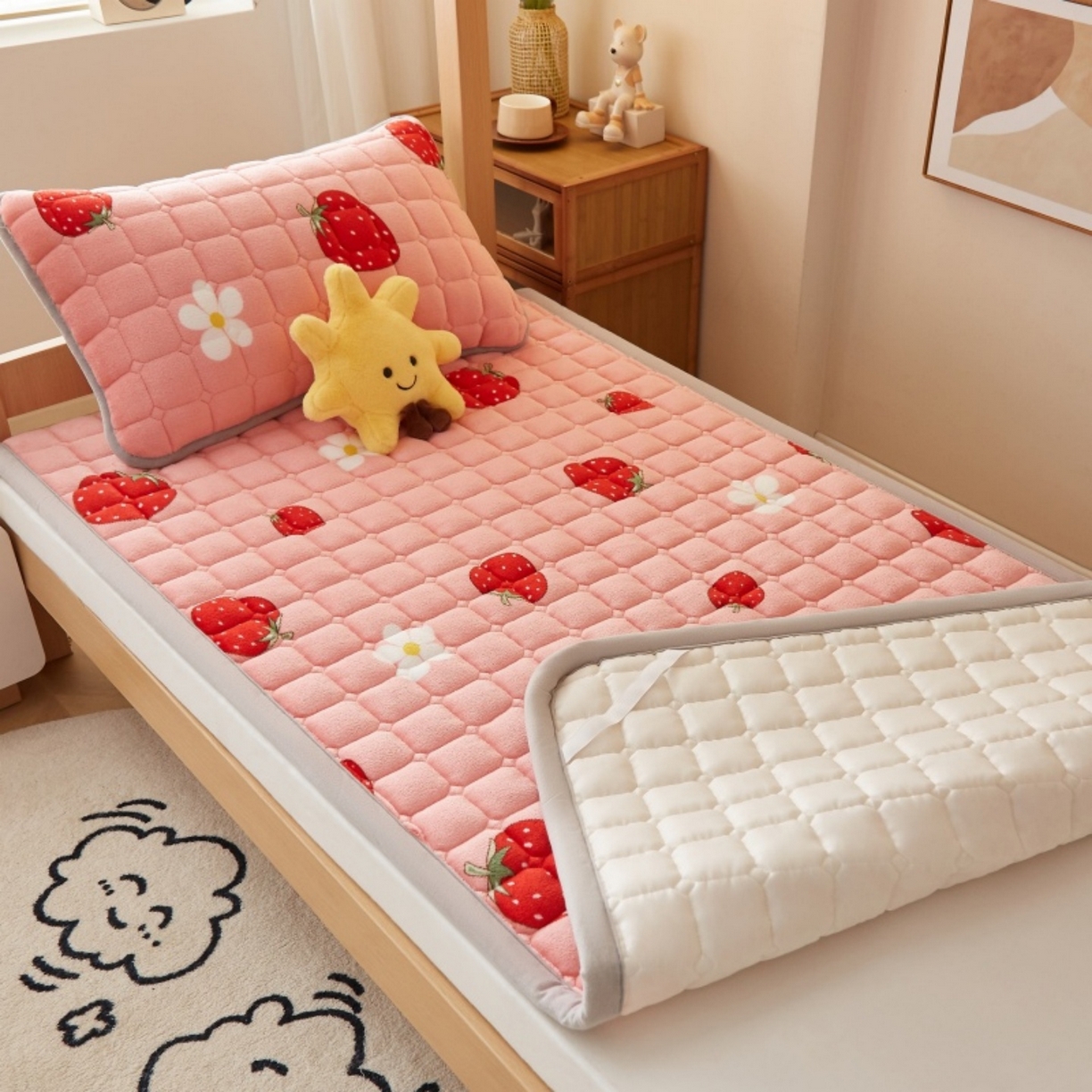 91家纺网 家纺一手货源 找家纺 奇丝雅 2025新款A类牛奶绒床褥床垫家用学生宿舍上下铺寝室软垫床护垫夹棉褥子-学生床垫 草莓物语