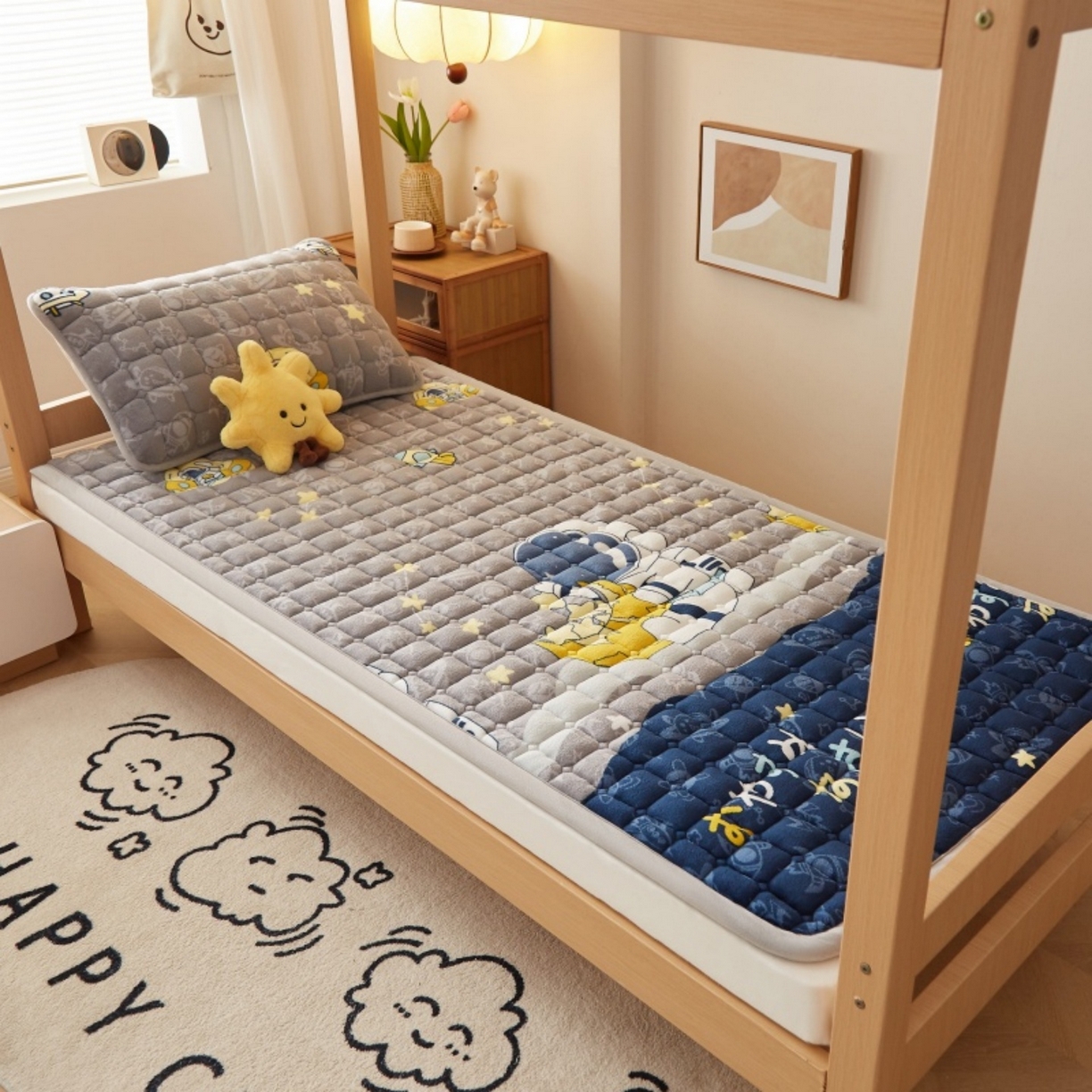 91家纺网 家纺一手货源 找家纺 奇丝雅 2025新款A类牛奶绒床褥床垫家用学生宿舍上下铺寝室软垫床护垫夹棉褥子-学生床垫 宇航员