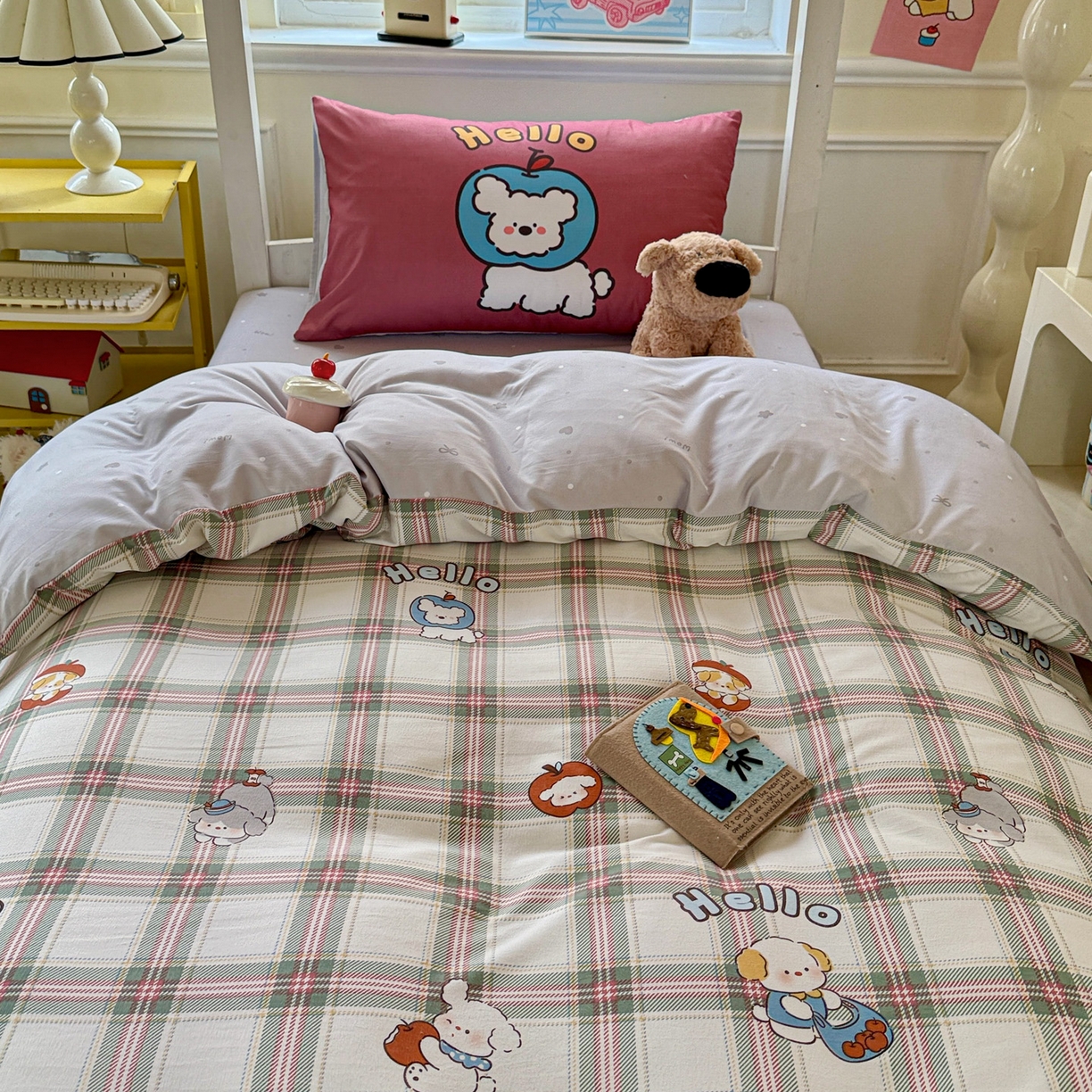 91家纺网 家纺一手货源 找家纺 海岛哥哥 2025新款软柔棉105g大版双面印花宿舍学生三件套上下铺三件套 复古绿格狗