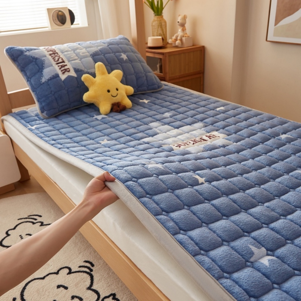 91家纺网 家纺一手货源 找家纺 奇丝雅 2025新款A类牛奶绒床褥床垫家用学生宿舍上下铺寝室软垫床护垫夹棉褥子-学生床垫 幸运星
