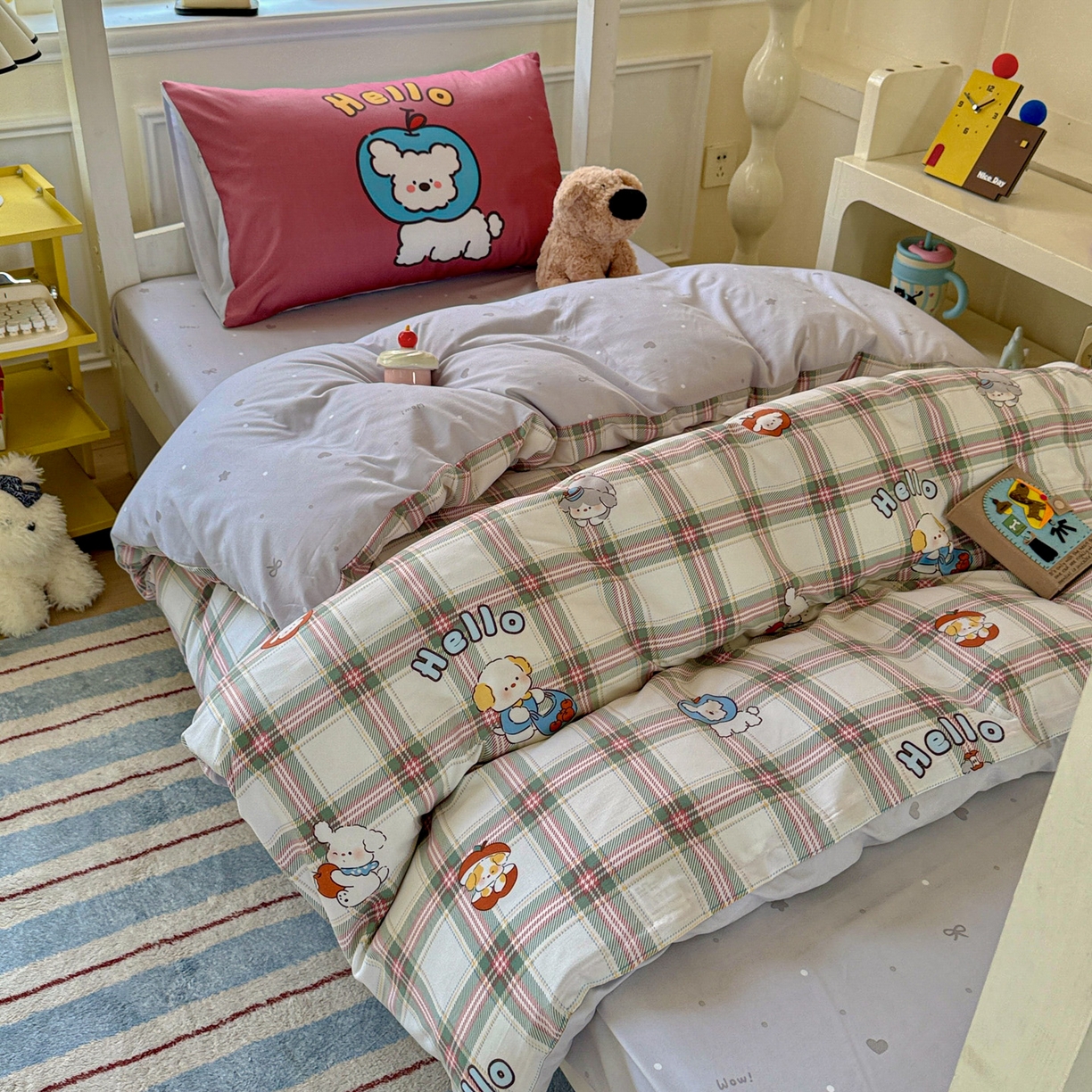 91家纺网 家纺一手货源 找家纺 海岛哥哥 2025新款软柔棉105g大版双面印花宿舍学生三件套上下铺三件套 复古绿格狗