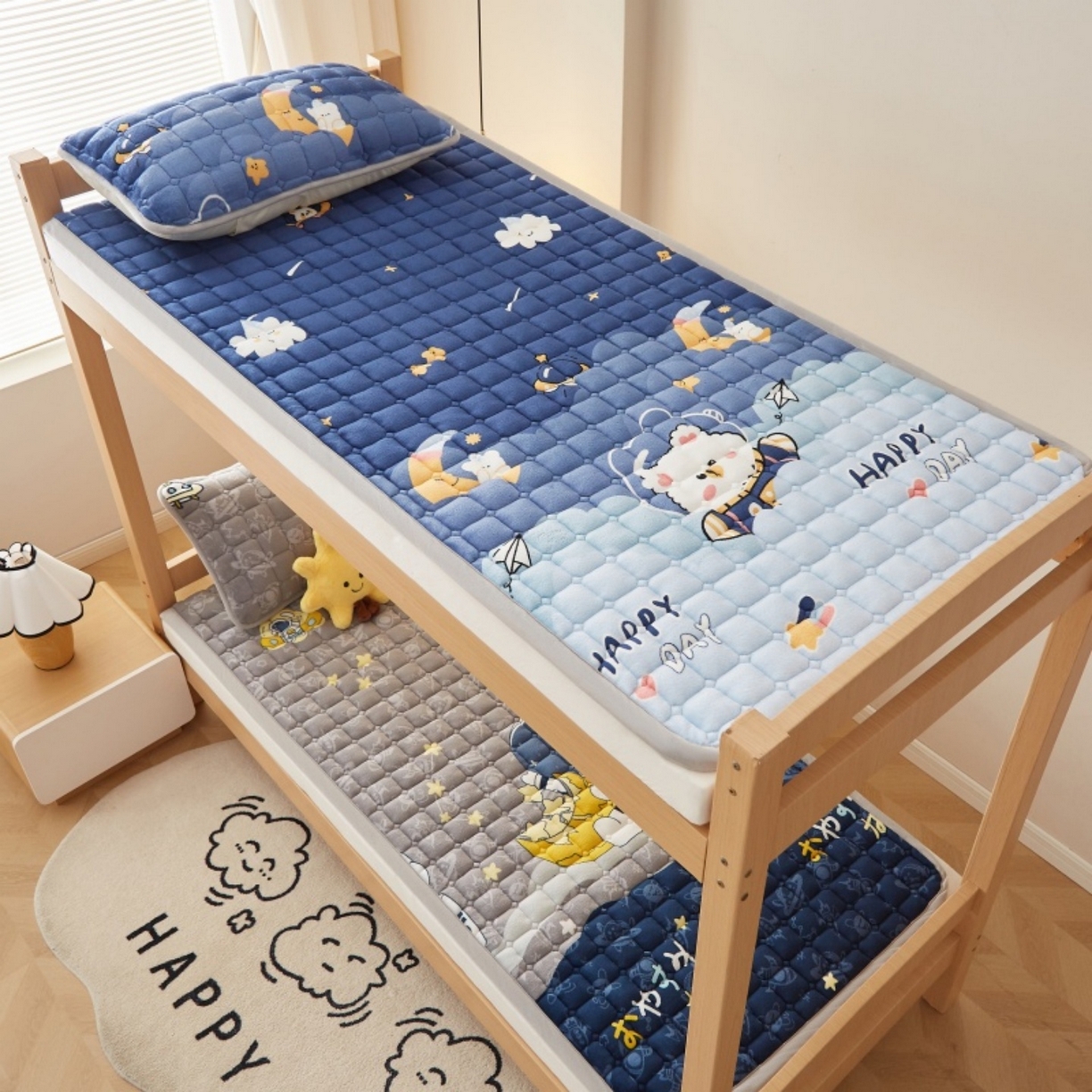 91家纺网 家纺一手货源 找家纺 奇丝雅 2025新款A类牛奶绒床褥床垫家用学生宿舍上下铺寝室软垫床护垫夹棉褥子-学生床垫 月亮熊