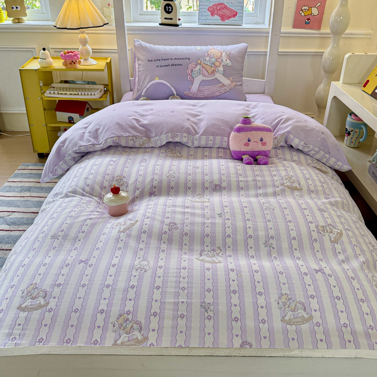 91家纺网 家纺一手货源 找家纺 海岛哥哥 2025新款软柔棉105g大版双面印花宿舍学生三件套上下铺三件套 梦幻乐园