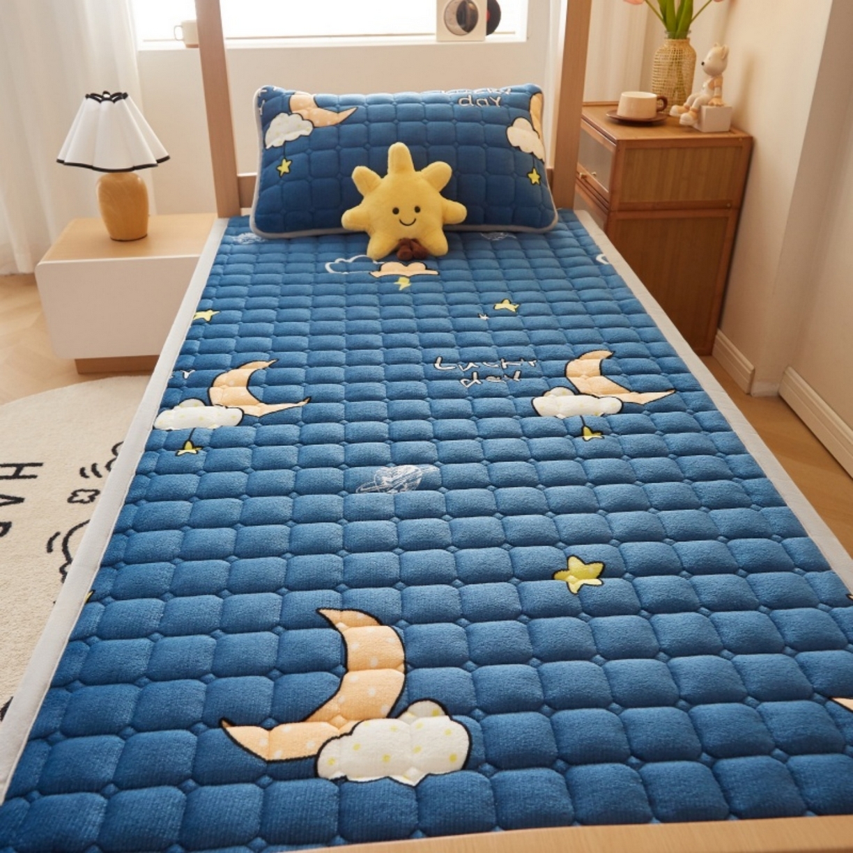 91家纺网 家纺一手货源 找家纺 奇丝雅 2025新款A类牛奶绒床褥床垫家用学生宿舍上下铺寝室软垫床护垫夹棉褥子-学生床垫 晚安