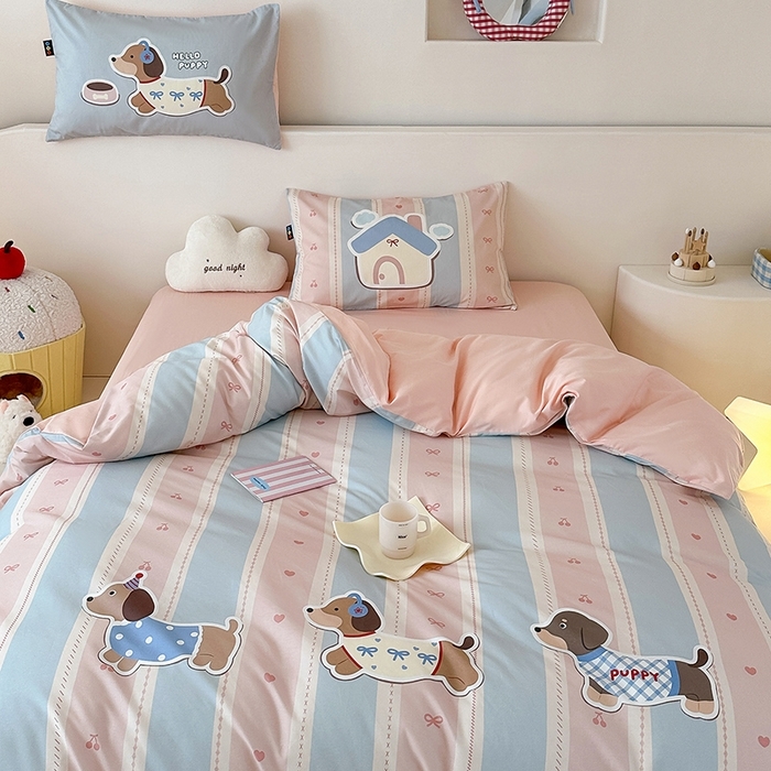 91家纺网 家纺一手货源 找家纺 （总）RYB红黄兰 开学季2025新款ins设计师原创大版卡通数码印花40s全棉纯棉四件套-场景二