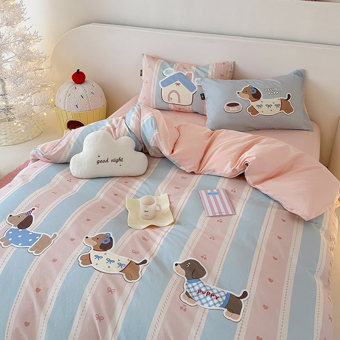 91家纺网 家纺一手货源 找家纺 （总）RYB红黄兰 开学季2025新款ins设计师原创大版卡通数码印花40s全棉纯棉四件套-场景二