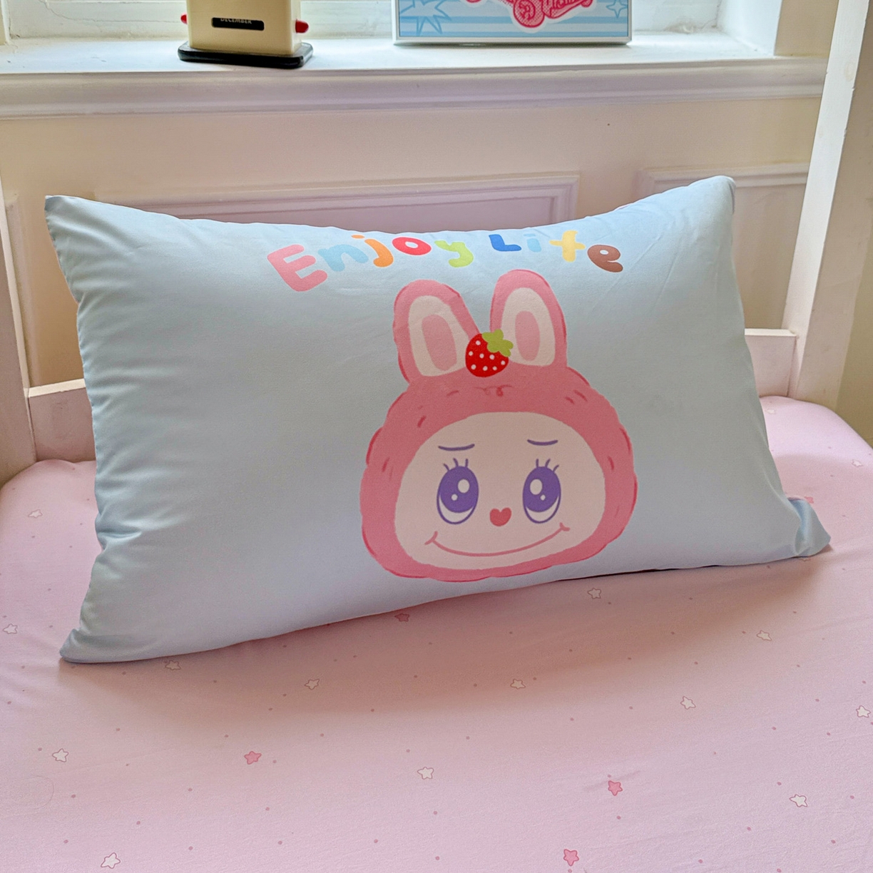 91家纺网 家纺一手货源 找家纺 海岛哥哥 2025新款软柔棉105g大版双面印花宿舍学生三件套上下铺三件套 玩偶合集