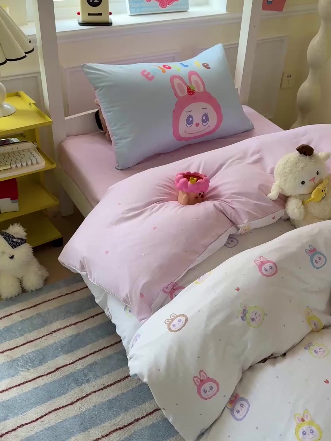 91家纺网 家纺一手货源 找家纺 海岛哥哥 2025新款软柔棉105g大版双面印花宿舍学生三件套上下铺三件套 玩偶合集