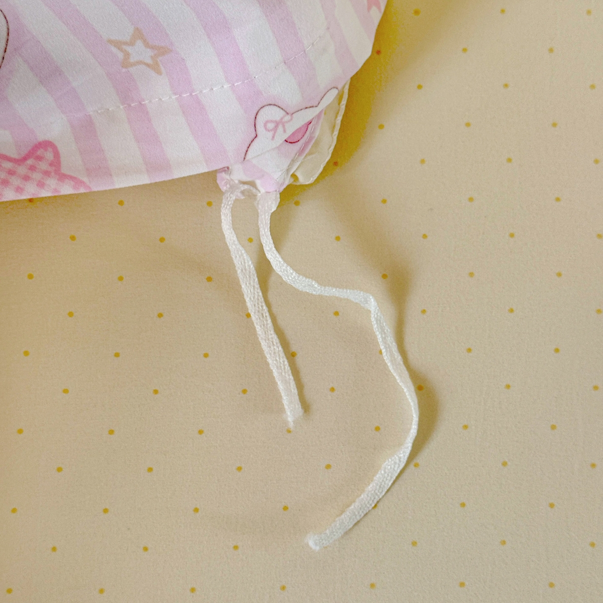 91家纺网 家纺一手货源 找家纺 海岛哥哥 2025新款软柔棉105g大版双面印花宿舍学生三件套上下铺三件套 星星凯蒂粉