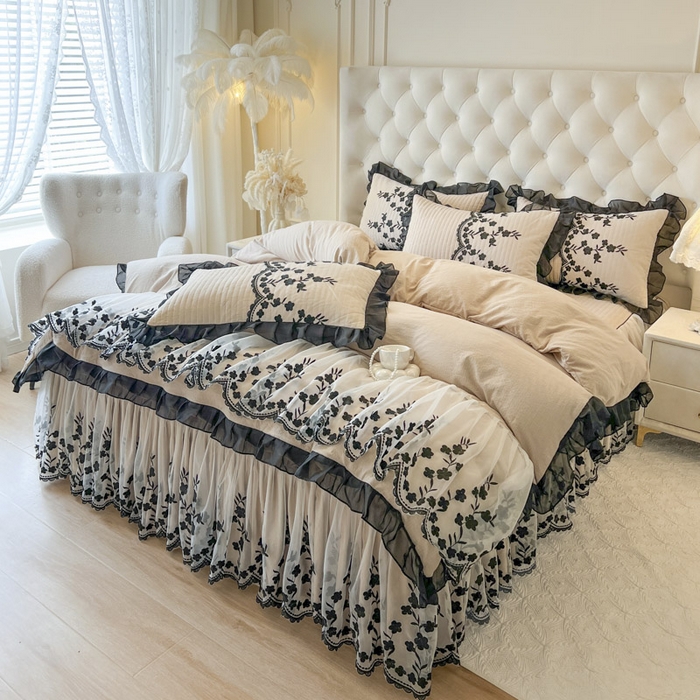 91家纺网 家纺一手货源 找家纺 恋尚 2025新款香云纱床裙四件套-赫本妮娅 赫本妮娅-米驼