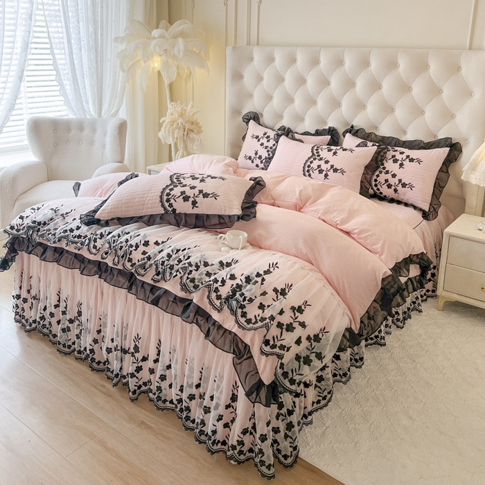 91家纺网 家纺一手货源 找家纺 （总）恋尚 2025新款香云纱床裙四件套-赫本妮娅