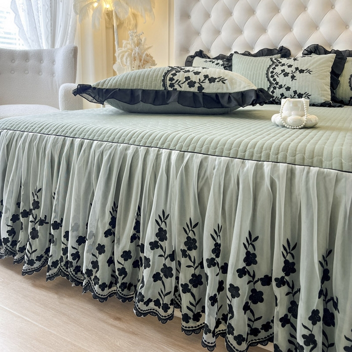 91家纺网 家纺一手货源 找家纺 恋尚 2025新款香云纱床裙四件套-赫本妮娅 赫本妮娅-橄榄绿