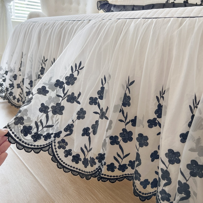 91家纺网 家纺一手货源 找家纺 恋尚 2025新款香云纱床裙四件套-赫本妮娅 赫本妮娅-奶白