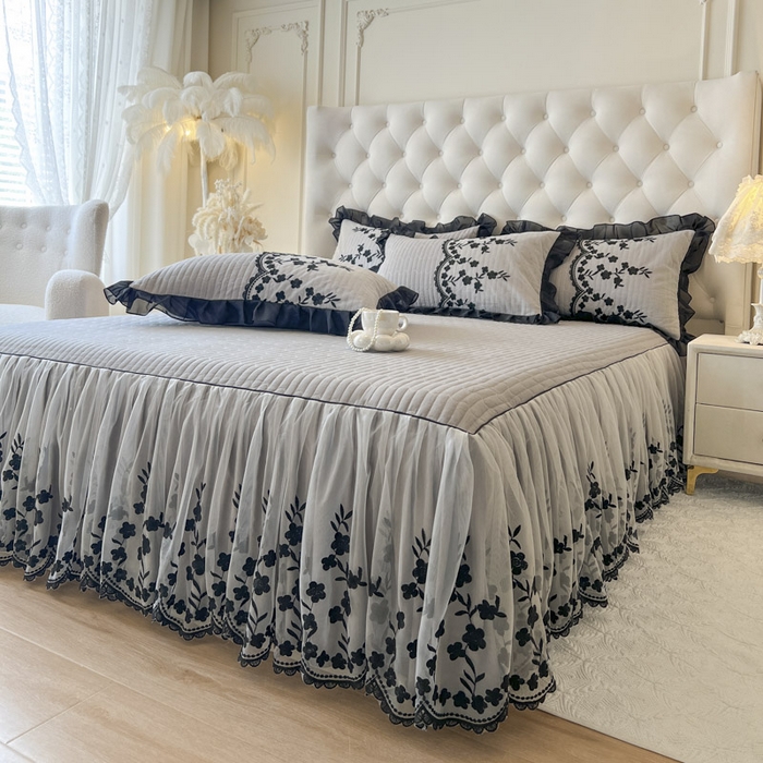 91家纺网 家纺一手货源 找家纺 恋尚 2025新款香云纱床裙四件套-赫本妮娅 赫本妮娅-浅灰