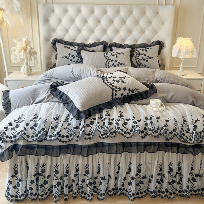 91家纺网 家纺一手货源 找家纺 恋尚 2025新款香云纱床裙四件套-赫本妮娅 赫本妮娅-浅灰