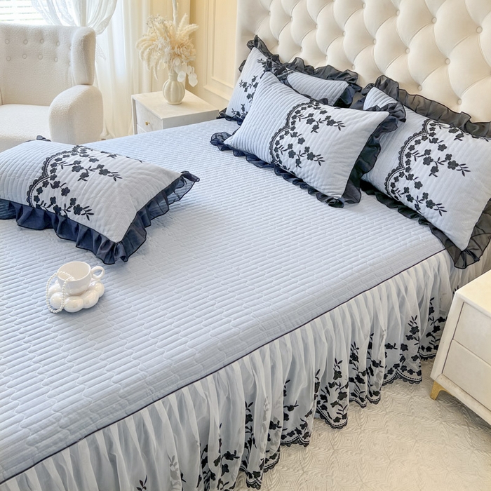 91家纺网 家纺一手货源 找家纺 恋尚 2025新款香云纱床裙四件套-赫本妮娅 赫本妮娅-天空蓝