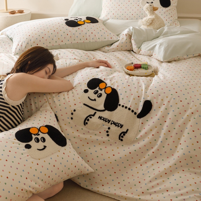 91家纺网 家纺一手货源 找家纺 卡姿家纺 2025秋冬治愈系卡通萌趣系列第一季 小狗曲奇