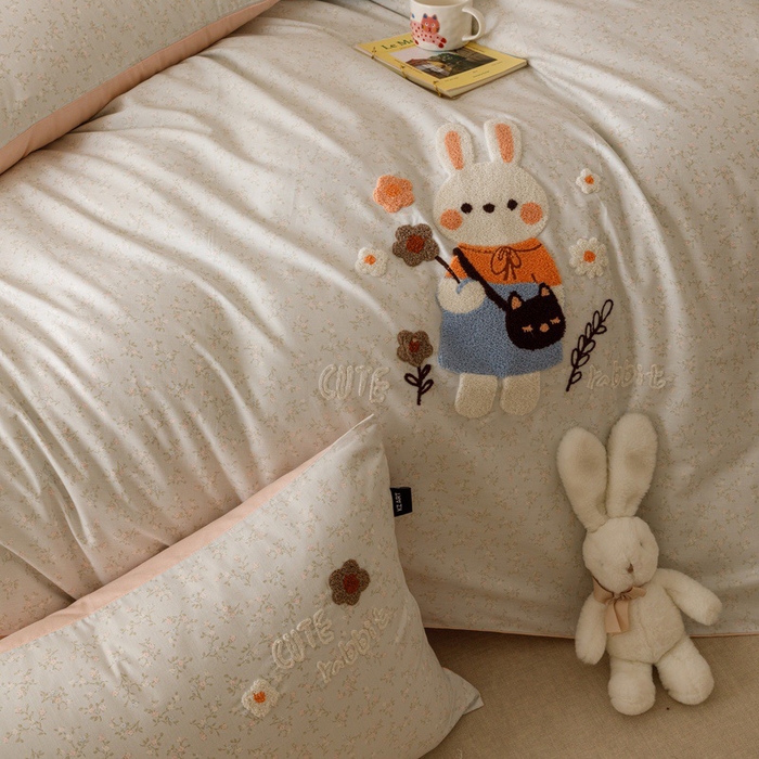 91家纺网 家纺一手货源 找家纺 卡姿家纺 2025秋冬治愈系卡通萌趣系列第一季 小兔妞妞