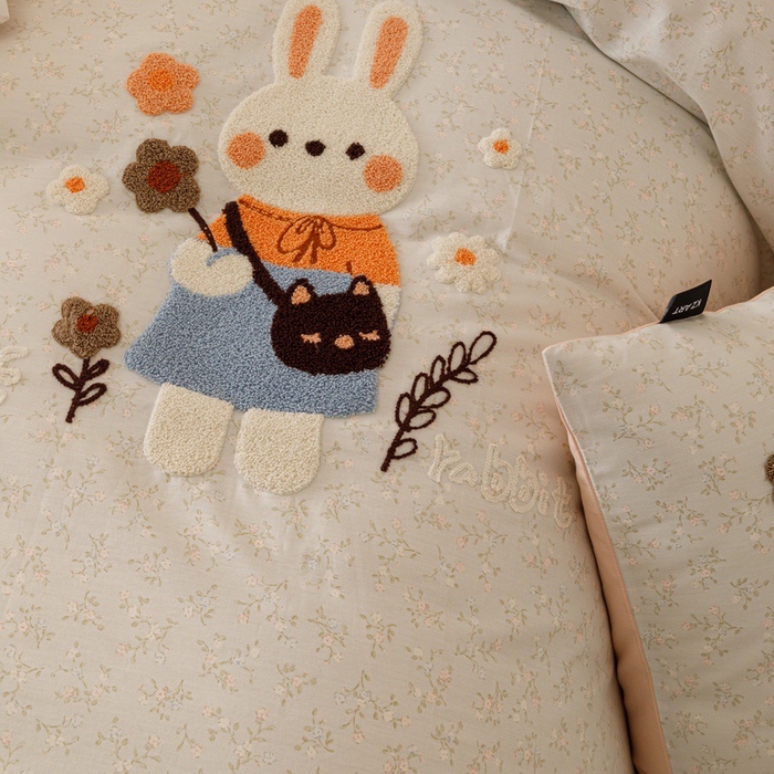 91家纺网 家纺一手货源 找家纺 卡姿家纺 2025秋冬治愈系卡通萌趣系列第一季 小兔妞妞