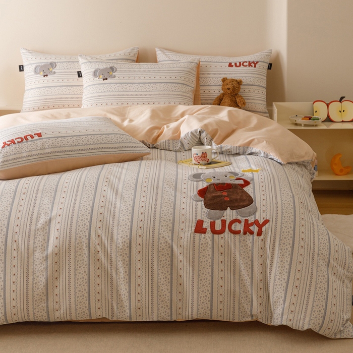 91家纺网 家纺一手货源 找家纺 卡姿家纺 2025秋冬治愈系卡通萌趣系列第一季 小象艾米