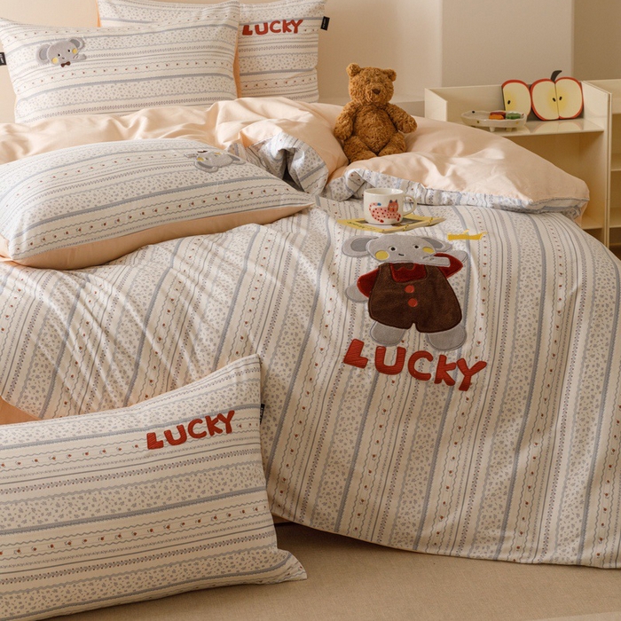 91家纺网 家纺一手货源 找家纺 卡姿家纺 2025秋冬治愈系卡通萌趣系列第一季 小象艾米