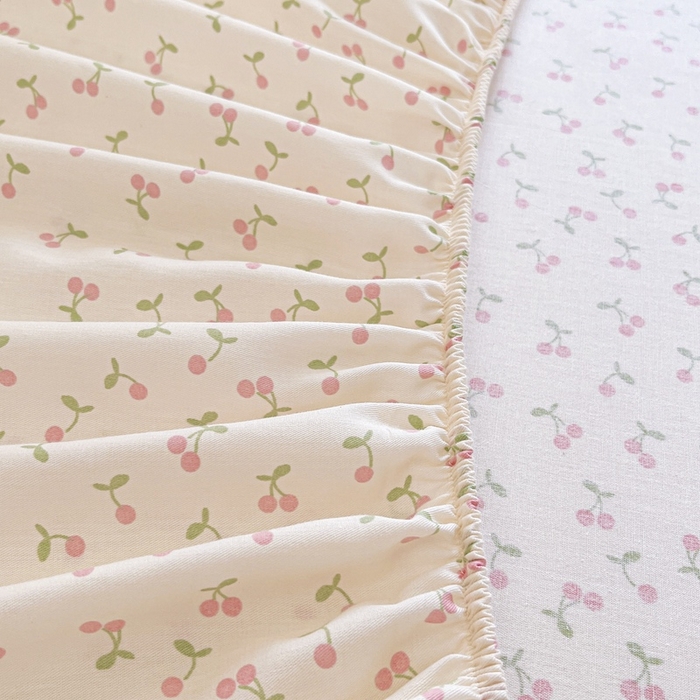 91家纺网 家纺一手货源 找家纺 卡姿家纺 2025秋冬ins小清新印花 — 床笠三件套 小兔樱桃