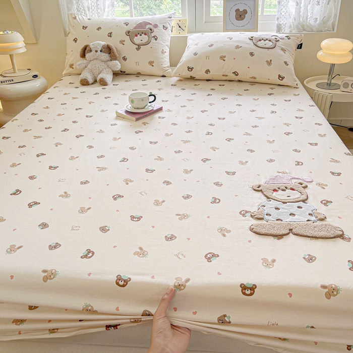 91家纺网 家纺一手货源 找家纺 卡姿家纺 2025秋冬ins小清新印花 — 床笠三件套 小熊和小兔