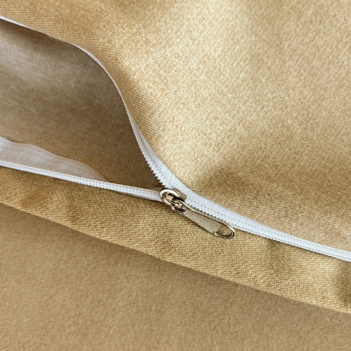 91家纺网 家纺一手货源 找家纺 慕木家纺 2025新款A类高端无印风卡通高克重170克阳光暖绒四件套系列 极简格调-黄