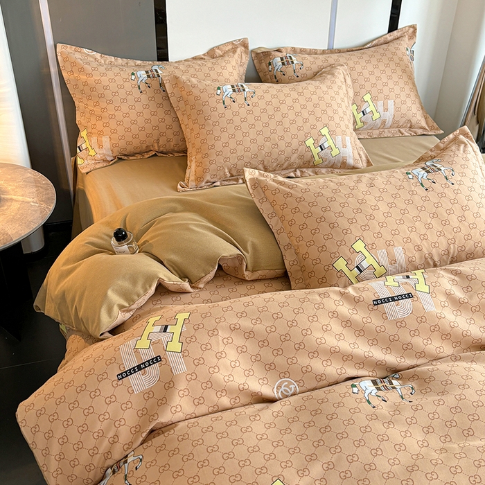 91家纺网 家纺一手货源 找家纺 慕木家纺 2025新款A类高端无印风卡通高克重170克阳光暖绒四件套系列 爱马仕-咖