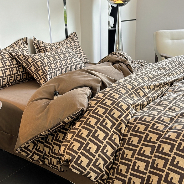 91家纺网 家纺一手货源 找家纺 慕木家纺 2025新款A类高端无印风卡通高克重170克阳光暖绒四件套系列 芬迪格