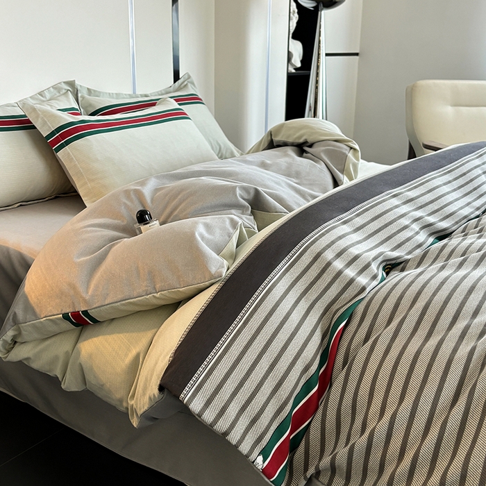 91家纺网 家纺一手货源 找家纺 慕木家纺 2025新款A类高端无印风卡通高克重170克阳光暖绒四件套系列 极致生活-灰