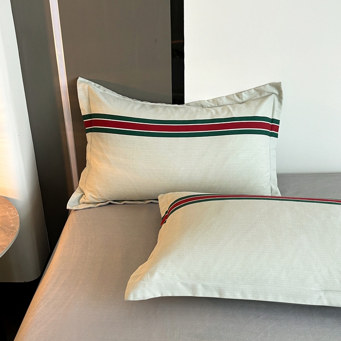 91家纺网 家纺一手货源 找家纺 慕木家纺 2025新款A类高端无印风卡通高克重170克阳光暖绒四件套系列 极致生活-灰