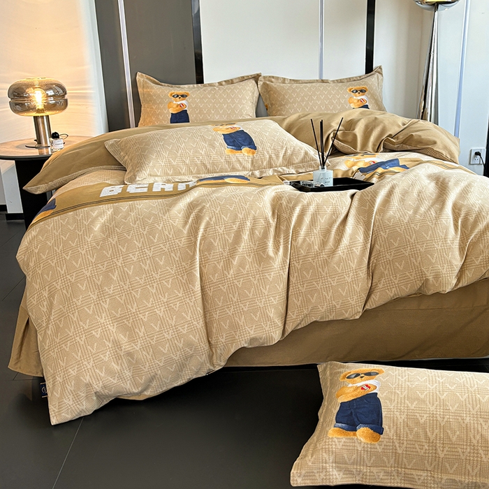 慕木家纺 2025新款A类高端无印风卡通高克重170克阳光暖绒四件套系列 酷酷熊-咖